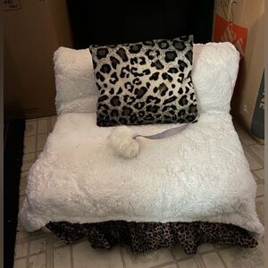 Fabulous faux fur small pet chaise lounge Chair with Leopard Print Accents